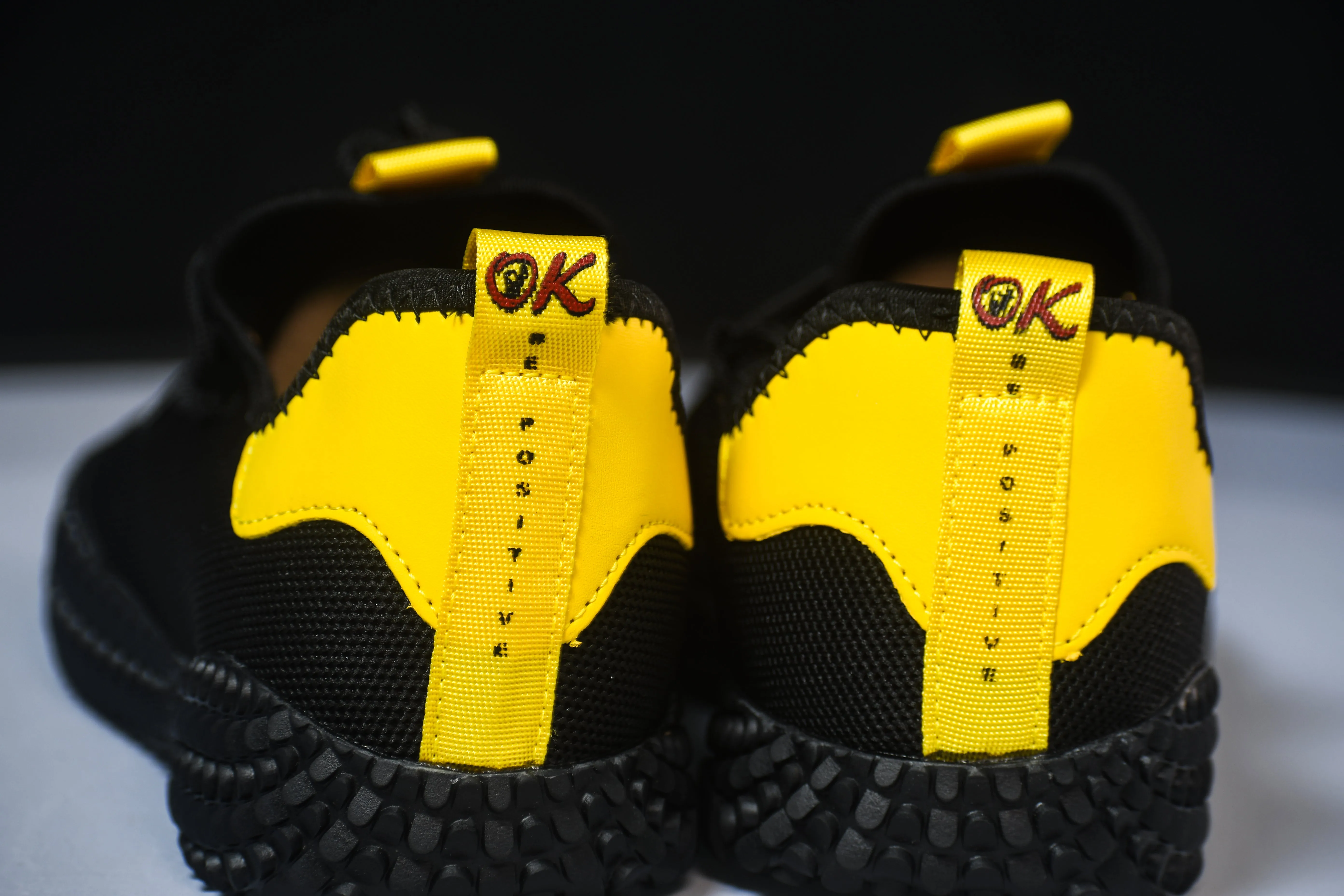 ADVENTUM (black and yellow)