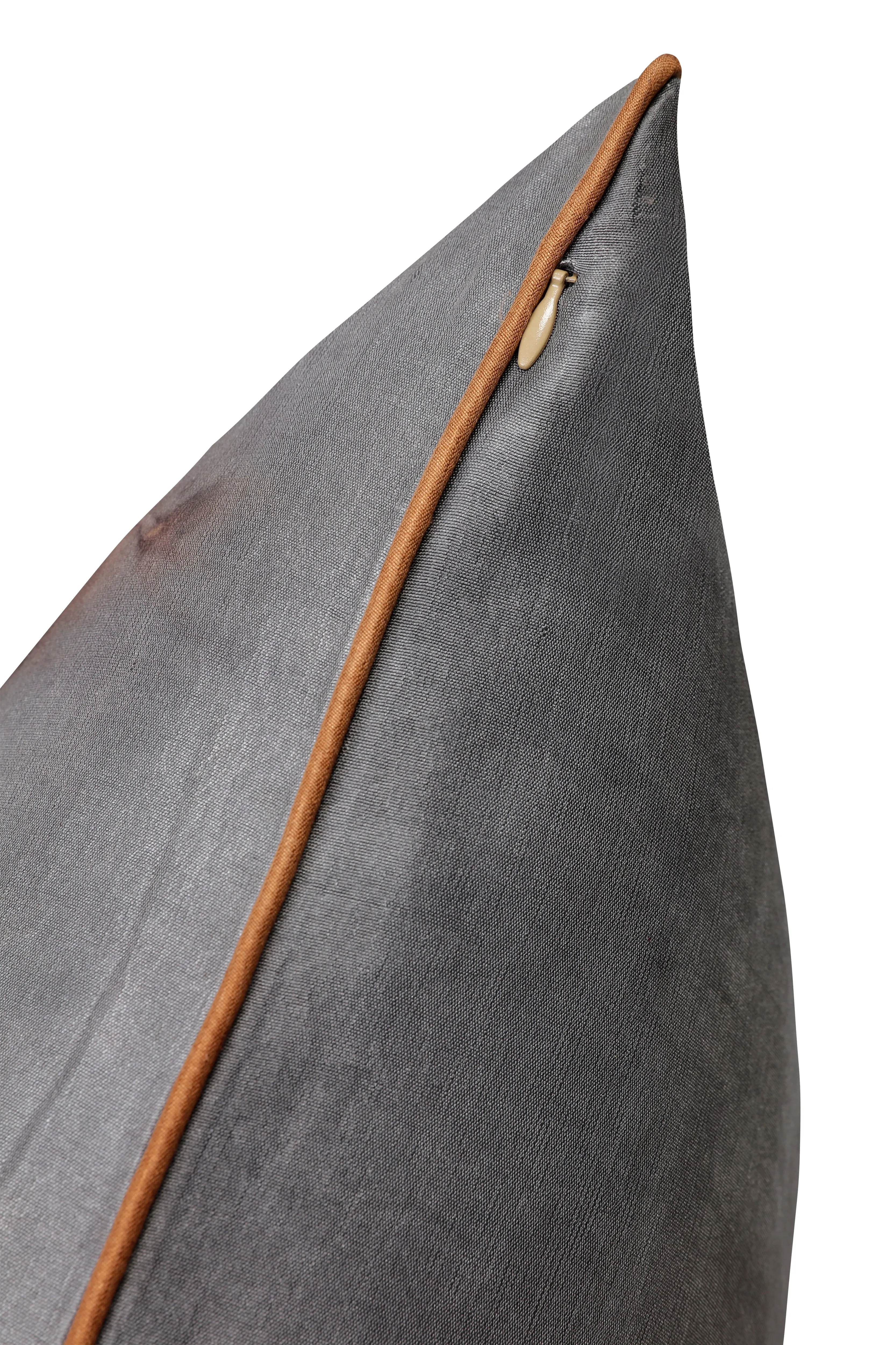 Belleza Charcoal