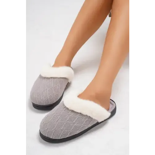 Cozy Thermal Faux Fur Round Toe Slippers for Ultimate Comfort