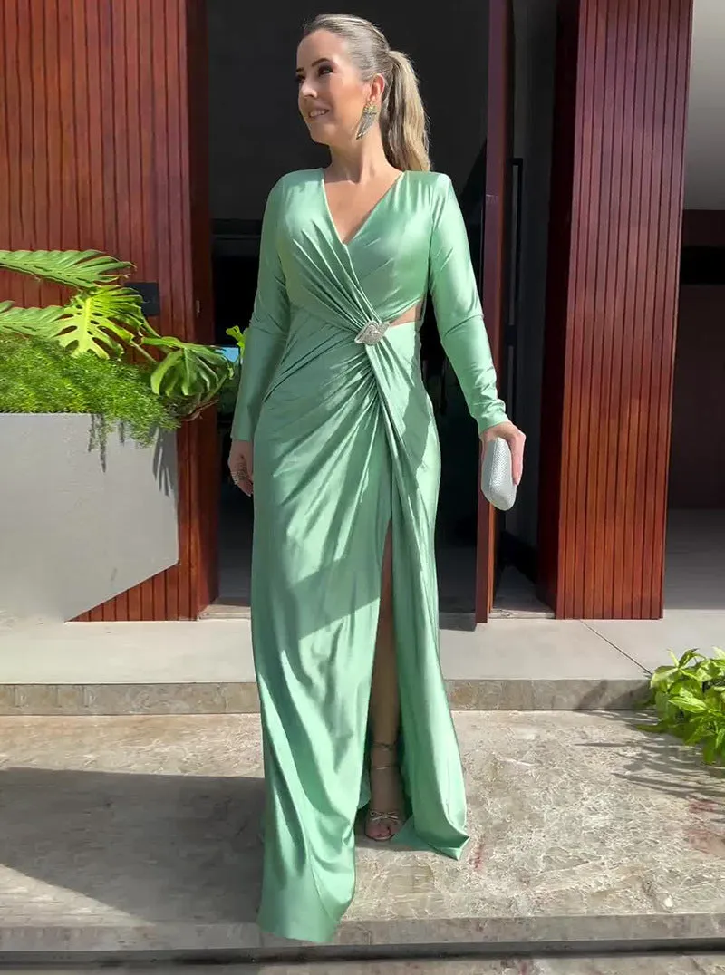 Elegant Long-Sleeve Wrap Maxi Dress with V-Neckline and Side Slit