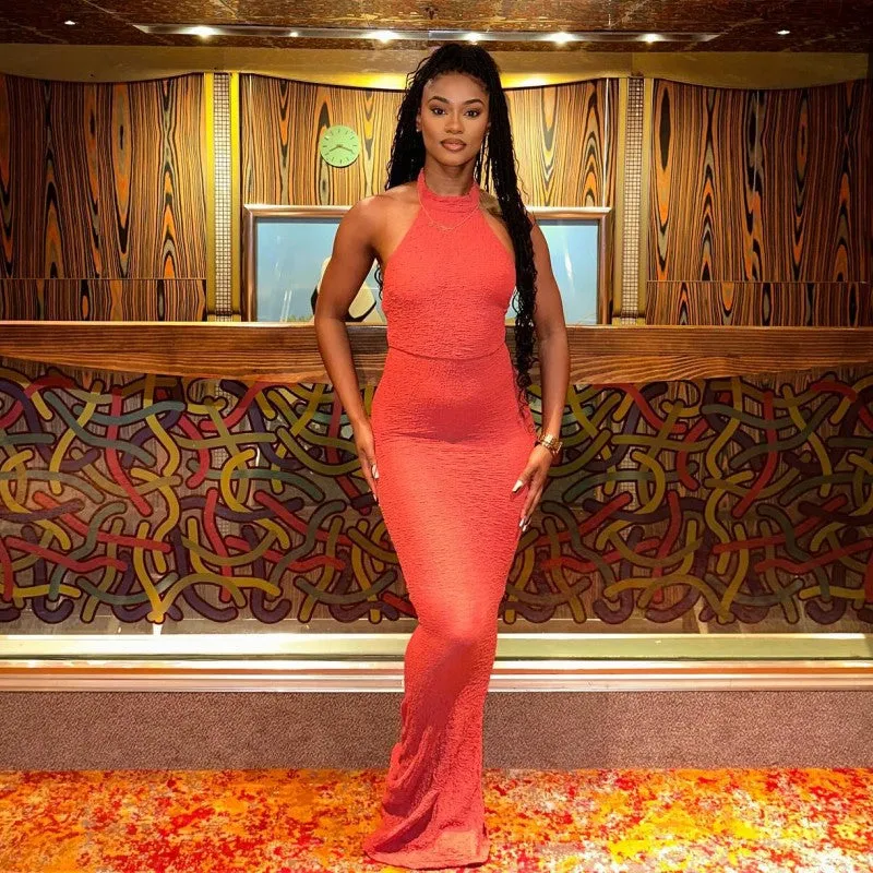 Elegant Sleeveless Halter-Neck Slim Fit Maxi Dress with High Waist