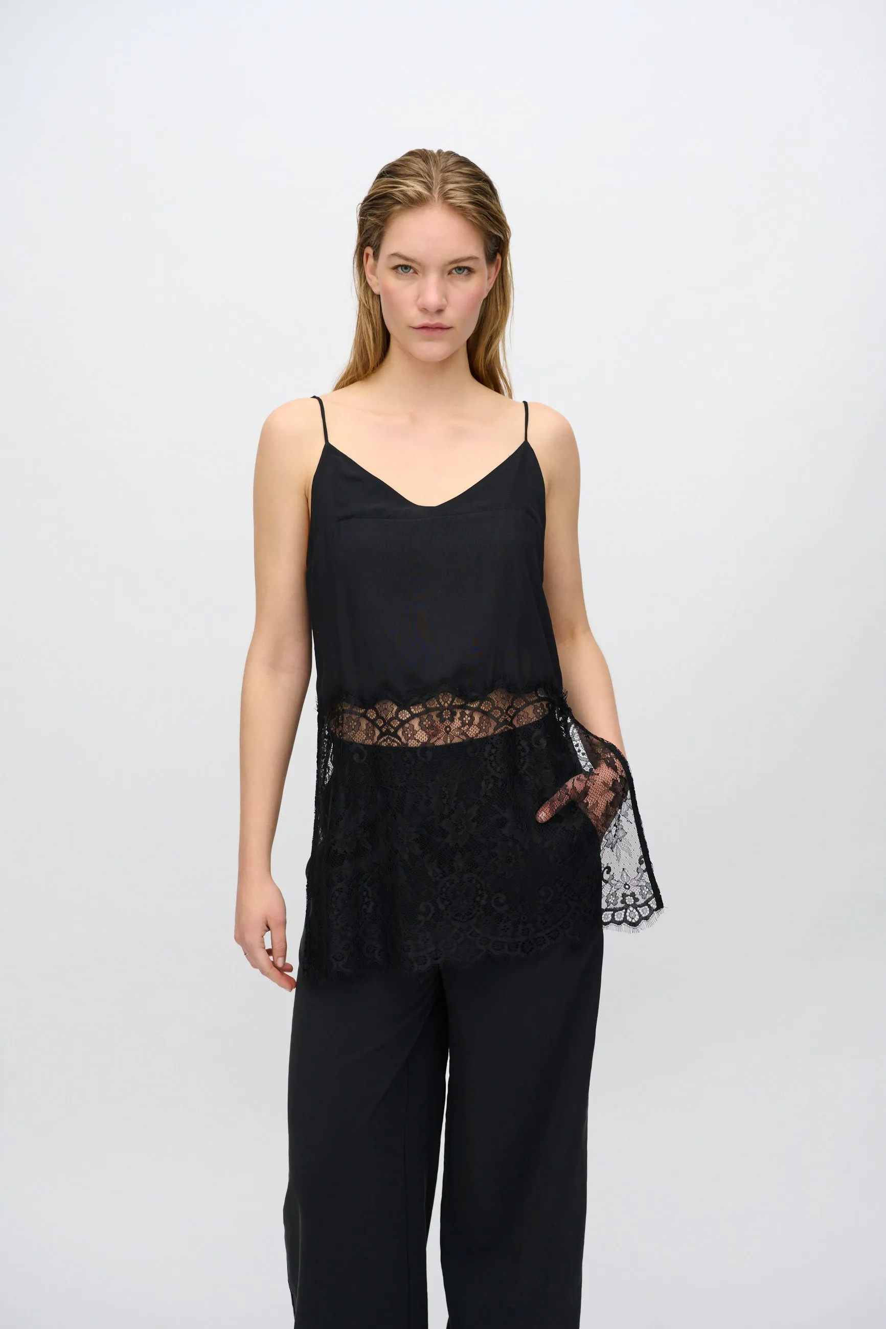 Elia top with lace 4257 - Black