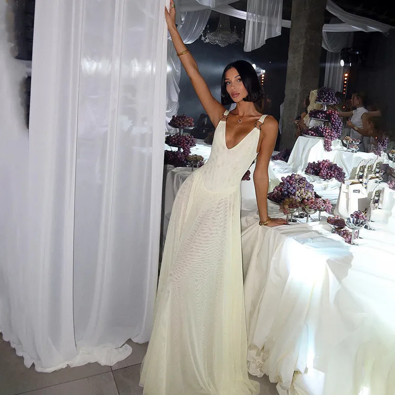 Ethereal Flowing V-Neck Low-Back Maxi Dress for Elegant Sophistication