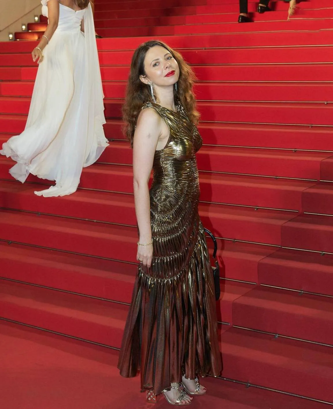 Glamorous Sleeveless Shiny Pleated Long Evening Gown
