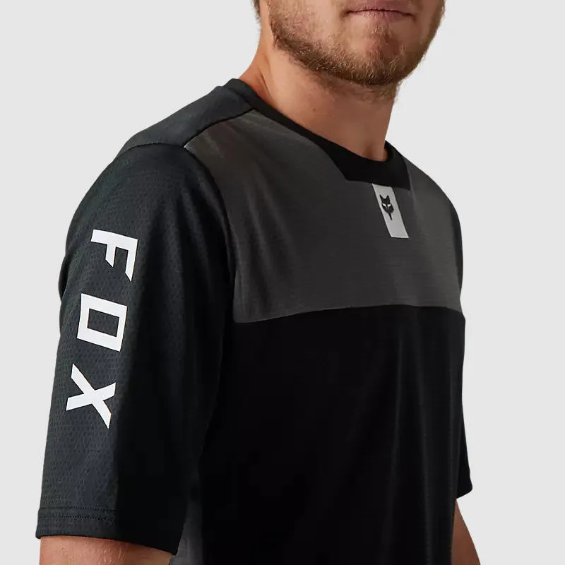 Polera Bicicleta Defend Negro Fox