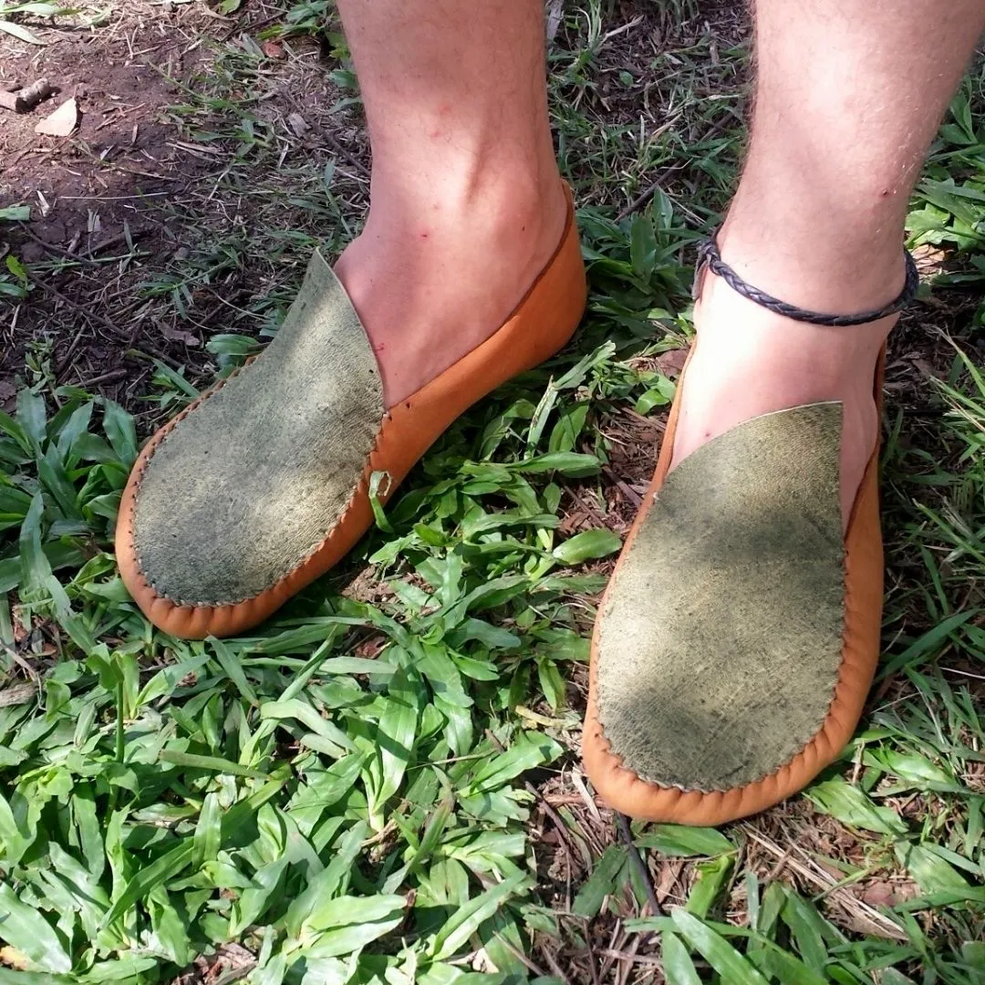 "Leaf" Moccasins / Custom-Made Barefoot-Shoes