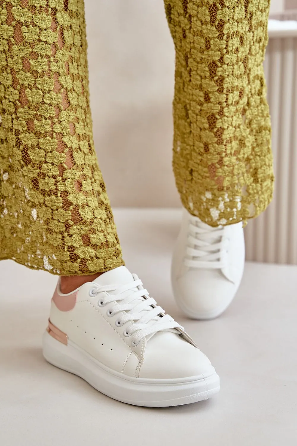 Sneakers Step in style