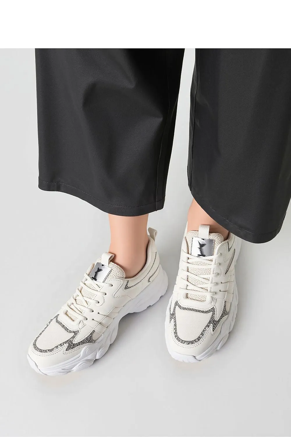 Sport Shoes model 210240 Inello