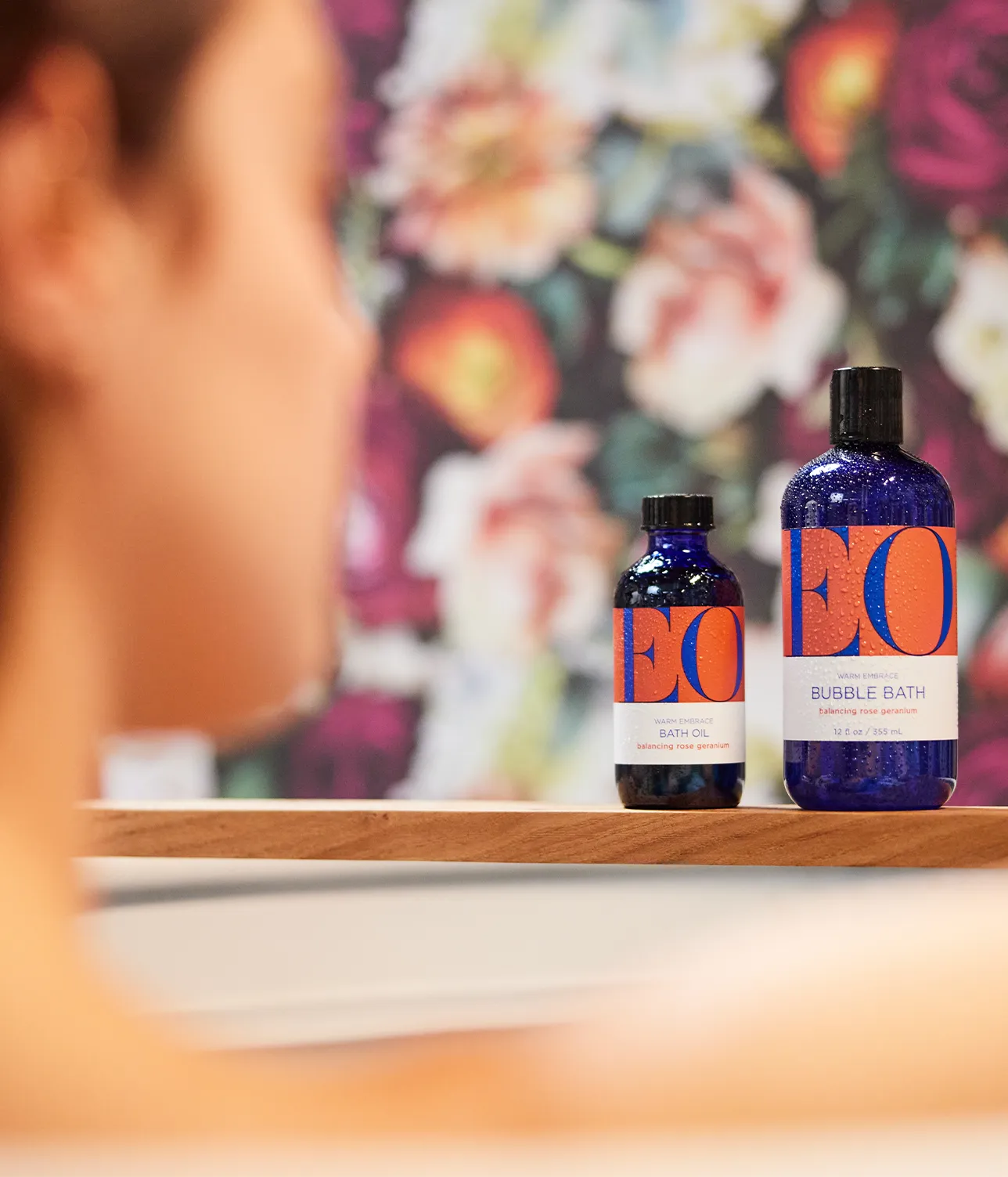 Warm Embrace Bath Oil in Rose Geranium